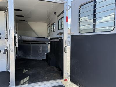 2017 Lakota Trailers Charger 8311 3 Horse LQ - Photo 15 - Olympia, WA 98501