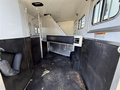 2017 Lakota Trailers Charger 8311 3 Horse LQ - Photo 19 - Olympia, WA 98501