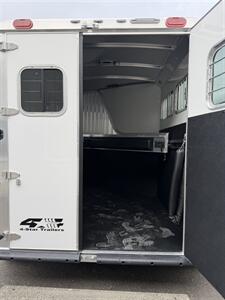 2027 4 Star Trailers 2-Horse Bumper Pull 7 1/2' Tall - Photo 4 - Olympia, WA 98501