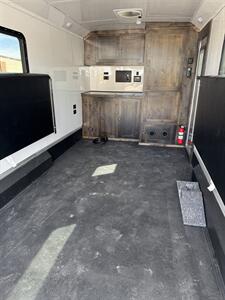 2026 Logan Coach Base Camp 17' Camp Trailer   - Photo 16 - Olympia, WA 98501