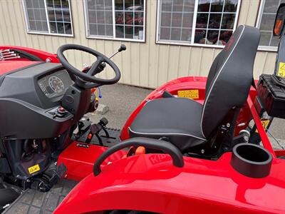 2026 Massey Ferguson 1E.35H Compact Tractor Loader - Photo 7 - Olympia, WA 98501