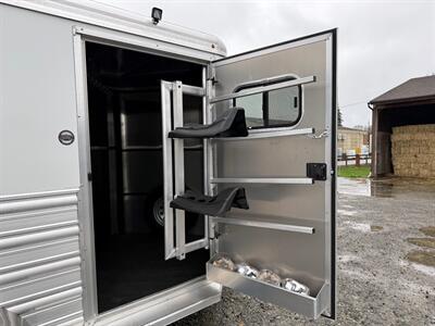 2026 LOGAN COACH BULLSEYE XL 2-HORSE BUMPER PULL - Photo 2 - Olympia, WA 98501