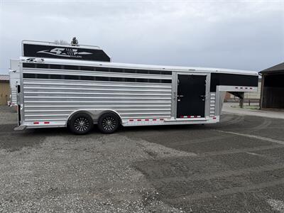 2027 4 Star Trailers 24' Show Cattle Trailer w/Ramps & Hydraulic Jack   - Photo 8 - Olympia, WA 98501