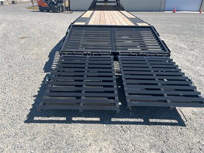 2026 Big Tex Trailers 16GN-25D5A 20+5 GN Flatbed Trailer w/Mega Ramps - Photo 5 - Olympia, WA 98501