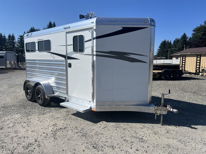 2026 4 Star Trailers Slant Load Bumper Pull 2-Horse 6'10