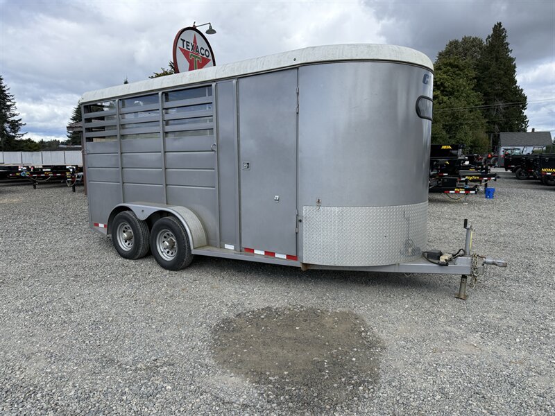 2019 CM Trailers 3 Horse Bumper Pull  