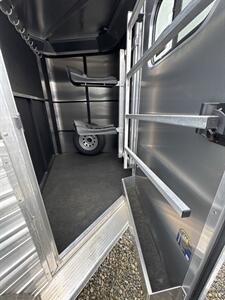 2026 Logan Coach Bullseye 2 Horse Bumper Pull Trailer - Photo 4 - Olympia, WA 98501