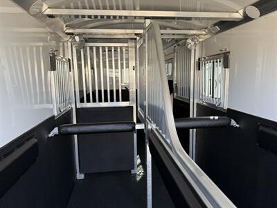 2025 4 Star Trailers 2+1 Warmblood Gooseneck   - Photo 12 - Olympia, WA 98501