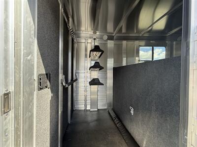 2025 4 Star Trailers 2+1 Warmblood Gooseneck   - Photo 2 - Olympia, WA 98501
