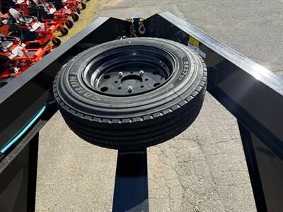 2026 Big Tex Trailers 16GN 17,500 GVWR 35+5 GOOSENECK EQUIPMENT TRAILER W/ MEGA RAMPS   - Photo 14 - Olympia, WA 98501