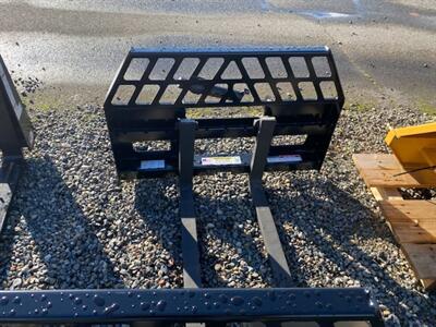 2024 RANKIN EQUIPMENT SKID STEER PALLET FORK   42 " FORKS   - Photo 2 - Olympia, WA 98501