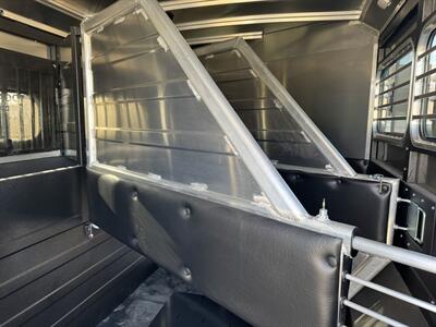 2025 Logan Coach 810 Bullseye 3H LQ W/ Collapsible Rear Tack   - Photo 7 - Olympia, WA 98501