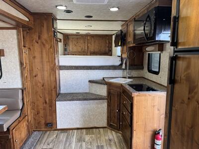 2025 Logan Coach 810 Bullseye 3H LQ W/ Collapsible Rear Tack   - Photo 12 - Olympia, WA 98501