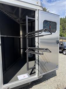 2027 Logan Coach Crossfire 2-Horse Bumper Pull   - Photo 7 - Olympia, WA 98501