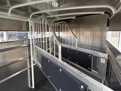 2026 C&B Maverick 3-Horse HS Trailer   - Photo 7 - Olympia, WA 98501