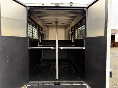 2025 LOGAN COACH BULLSEYE WARMBLOOD STRAIGHT LOAD BUMPER PULL - Photo 7 - Olympia, WA 98501