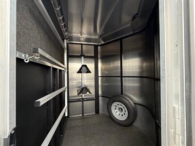 2025 LOGAN COACH BULLSEYE WARMBLOOD STRAIGHT LOAD BUMPER PULL - Photo 2 - Olympia, WA 98501