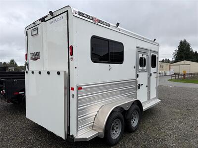 2025 LOGAN COACH BULLSEYE WARMBLOOD STRAIGHT LOAD BUMPER PULL - Photo 5 - Olympia, WA 98501
