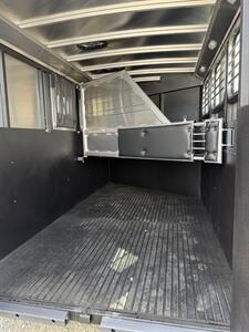 2026 Logan Coach Bullseye 3 Horse Bumper Pull   - Photo 5 - Olympia, WA 98501