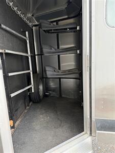 2020 Logan Coach Bullseye 3-Horse Bumper Pull - Photo 4 - Olympia, WA 98501