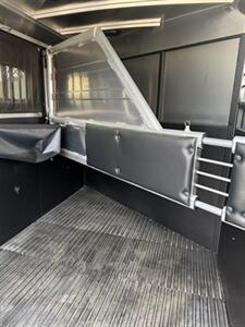 2025 Logan Coach Bullseye BP 2H Horse Trailer   - Photo 12 - Olympia, WA 98501