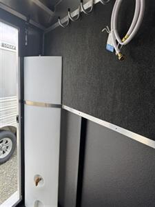 2025 Logan Coach Bullseye BP 2H Horse Trailer   - Photo 7 - Olympia, WA 98501