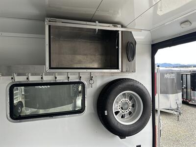 2020 Logan Coach Horsepower BP 29' Zbroz Trailer   - Photo 14 - Olympia, WA 98501