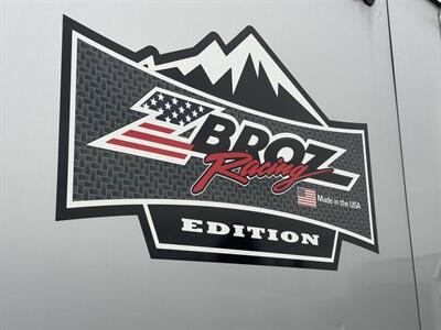 2020 Logan Coach Horsepower BP 29' Zbroz Trailer   - Photo 3 - Olympia, WA 98501