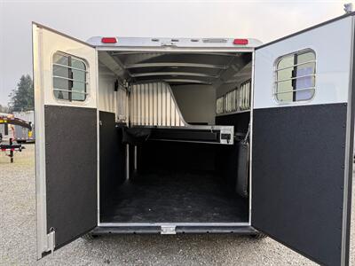 2027 4 Star Trailers 3-Horse Bumper Pull 6'10 " Wide   - Photo 7 - Olympia, WA 98501