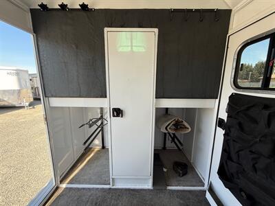 2021 Trails West Trailers Royale SxST Warmblood 2 Horse Straight Load Trail   - Photo 3 - Olympia, WA 98501