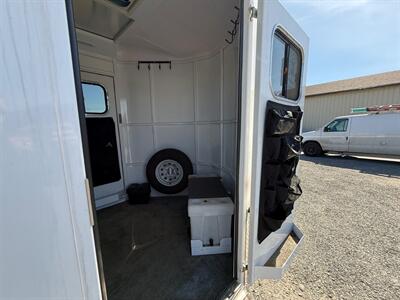 2021 Trails West Trailers Royale SxST Warmblood 2 Horse Straight Load Trail   - Photo 2 - Olympia, WA 98501