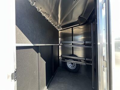 2025 Logan Coach Crossfire BP 2H Horse Trailer   - Photo 3 - Olympia, WA 98501