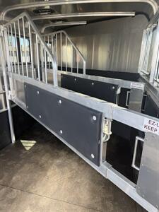 2027 C&B Trailers Maverick 3-Horse Deluxe - Photo 6 - Olympia, WA 98501