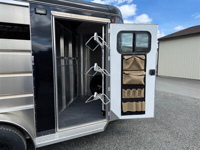 2026 Maverick Trailers Maverick 2-Horse Lite - Photo 3 - Olympia, WA 98501