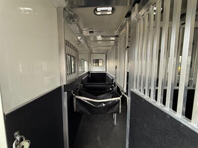 2024 Cimarron Trailers 4 Horse Head To Head   - Photo 12 - Olympia, WA 98501