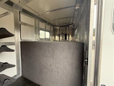2024 Cimarron Trailers 4 Horse Head To Head   - Photo 4 - Olympia, WA 98501