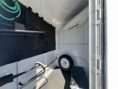 2004 Logan Coach Performer 2 Horse Horse Trailer   - Photo 6 - Olympia, WA 98501