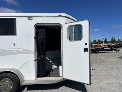 2004 Logan Coach Performer 2 Horse Horse Trailer   - Photo 3 - Olympia, WA 98501