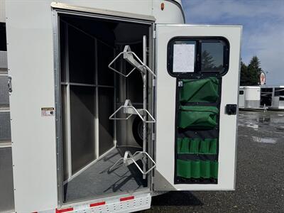 2025 Maverick Trailers HS Steel 3 Horse 17' Horse Trailer   - Photo 17 - Olympia, WA 98501