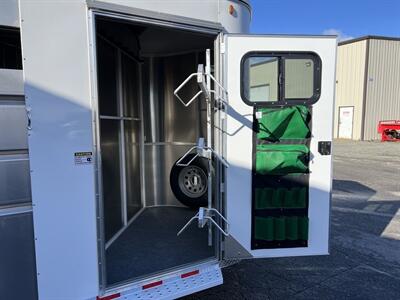 2025 Maverick Trailers HS Steel 3 Horse 17' Horse Trailer   - Photo 2 - Olympia, WA 98501