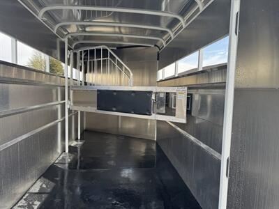 2025 Maverick Trailers HS Steel 3 Horse 17' Horse Trailer   - Photo 11 - Olympia, WA 98501