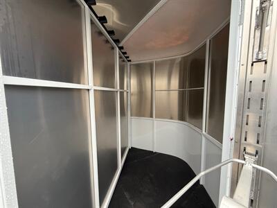 2026 Maverick Trailers Maverick 13' 2-Horse Trailer - Photo 3 - Olympia, WA 98501