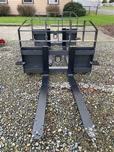 2025 AGRI EASE 3700LB Skid Steer Mount Pallet Fork 42" Forks   - Photo 2 - Olympia, WA 98501