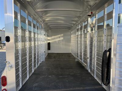 2027 4-Star Trailers 4-Horse Stock Combo Gooseneck - Photo 8 - Olympia, WA 98501