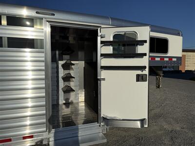 2027 4-Star Trailers 4-Horse Stock Combo Gooseneck - Photo 2 - Olympia, WA 98501
