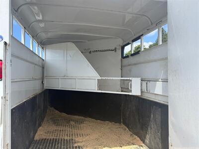 2001 Logan Coach 2-Horse Wrangler XL - Photo 7 - Olympia, WA 98501
