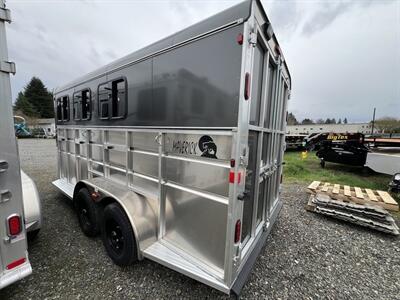 2025 Maverick Trailers Lite Deluxe 3 Horse 17' Horse Trailer   - Photo 8 - Olympia, WA 98501