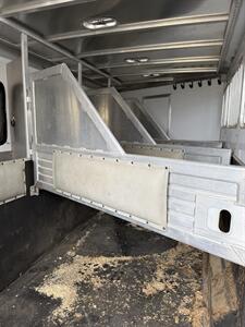 2016 Featherlite 4-Horse w/11' Living Quarters   - Photo 16 - Olympia, WA 98501