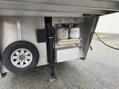 2016 Featherlite 4-Horse w/11' Living Quarters   - Photo 15 - Olympia, WA 98501