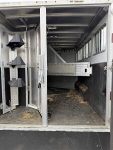 2016 Featherlite 4-Horse w/11' Living Quarters   - Photo 17 - Olympia, WA 98501